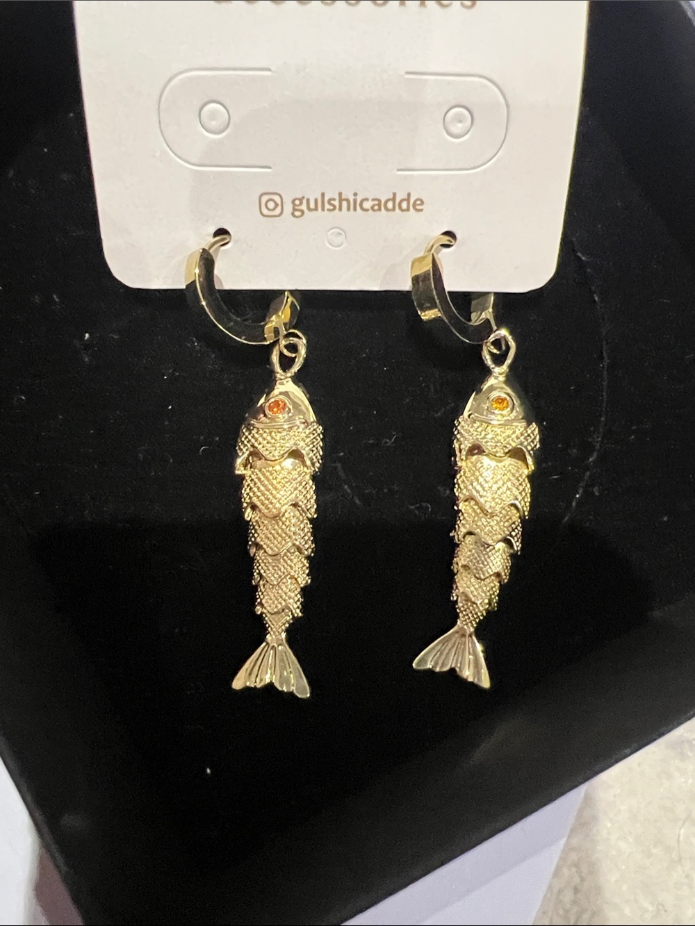 FLEXIBLE Gold Fish Dangle Earrings w movement   NWT